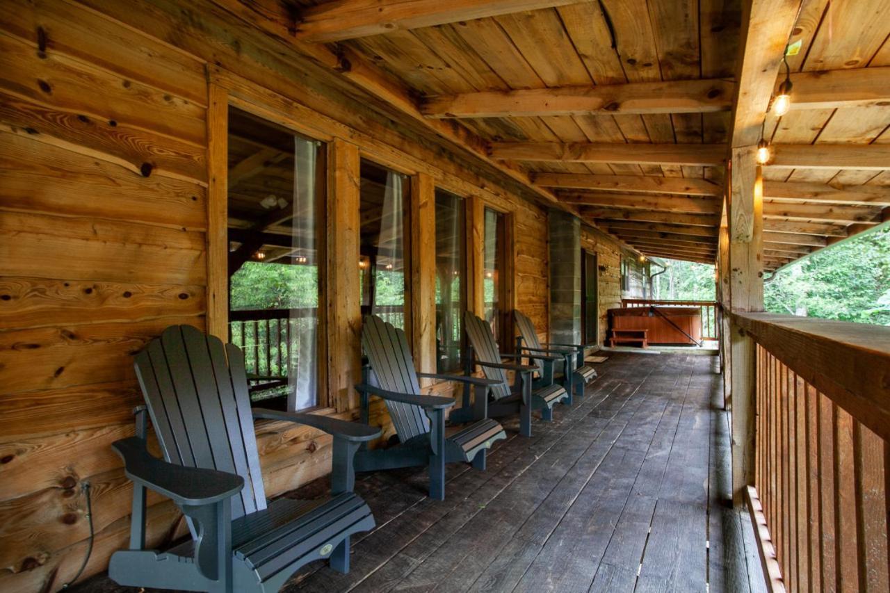 Forest Home Hot Tub Fire Pit Pool Table Pigeon Forge Exteriör bild