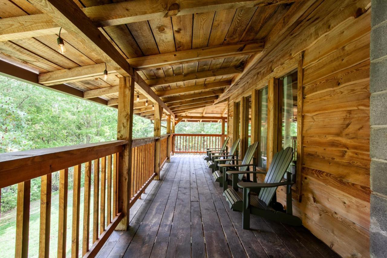Forest Home Hot Tub Fire Pit Pool Table Pigeon Forge Exteriör bild