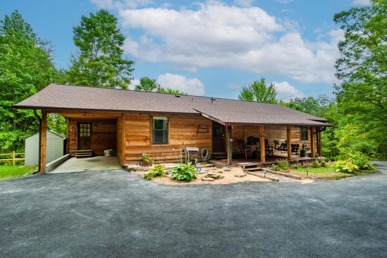Forest Home Hot Tub Fire Pit Pool Table Pigeon Forge Exteriör bild