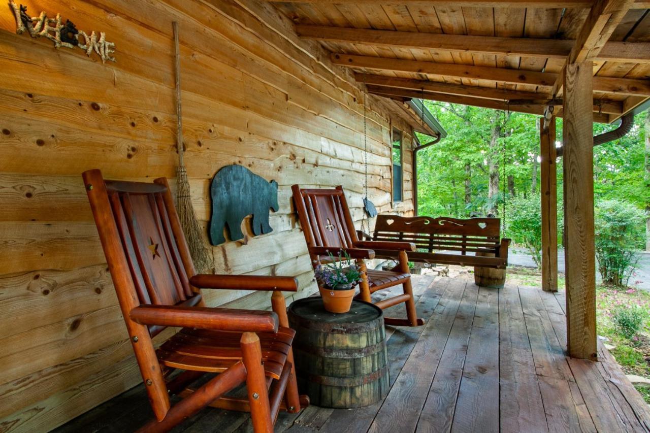 Forest Home Hot Tub Fire Pit Pool Table Pigeon Forge Exteriör bild
